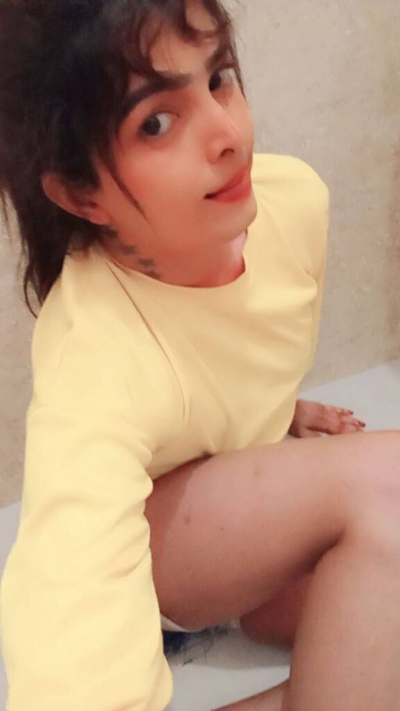 23 Old Hot And Beautiful Young White Skin Shemale Full Service 🥰❤️