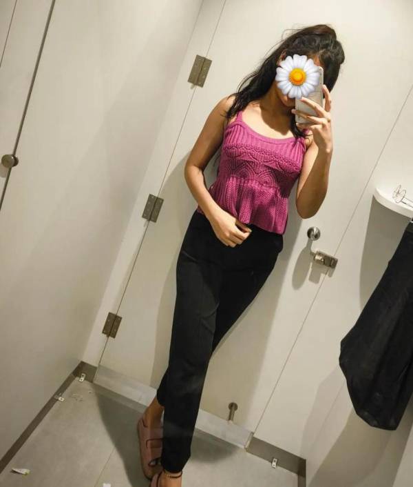 අවු 20 පුංචි Girl 7500 (Cute ලස්සන Girl කෙනෙක් )