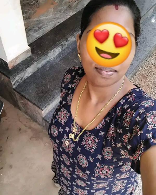 Tamil Beautiful Girl Cam Show Available